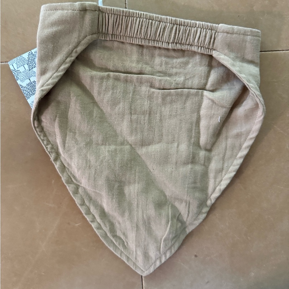 Kate Quinn Mushroom Bib XXL NWT - Picture 3 of 3